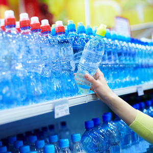 Пластикові пляшки для води